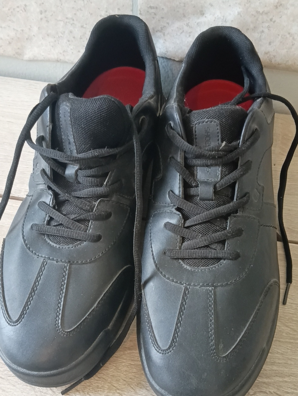 Men's Black Athletic Lace-Up Shoes